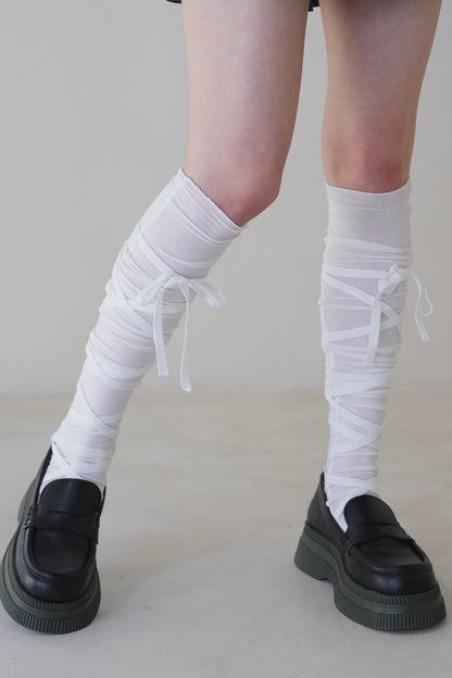 cross ribbon high socks