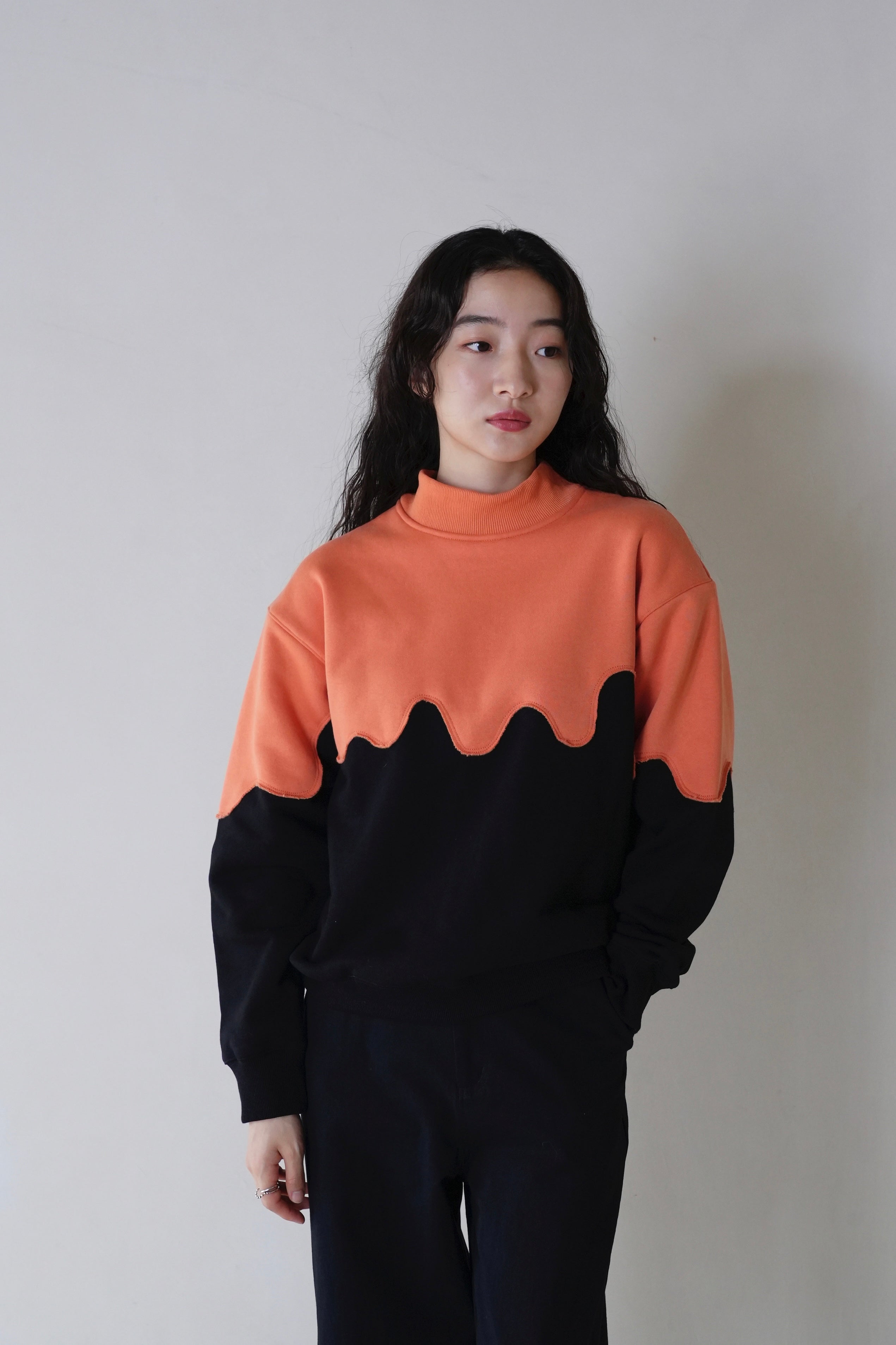 wave bicolor sweat – Uenui