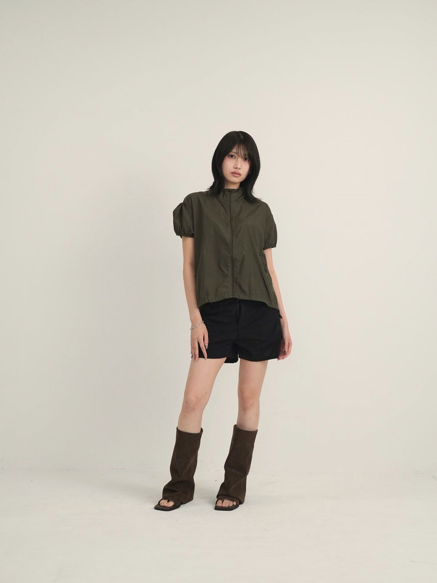 stand collar zip short jacket
