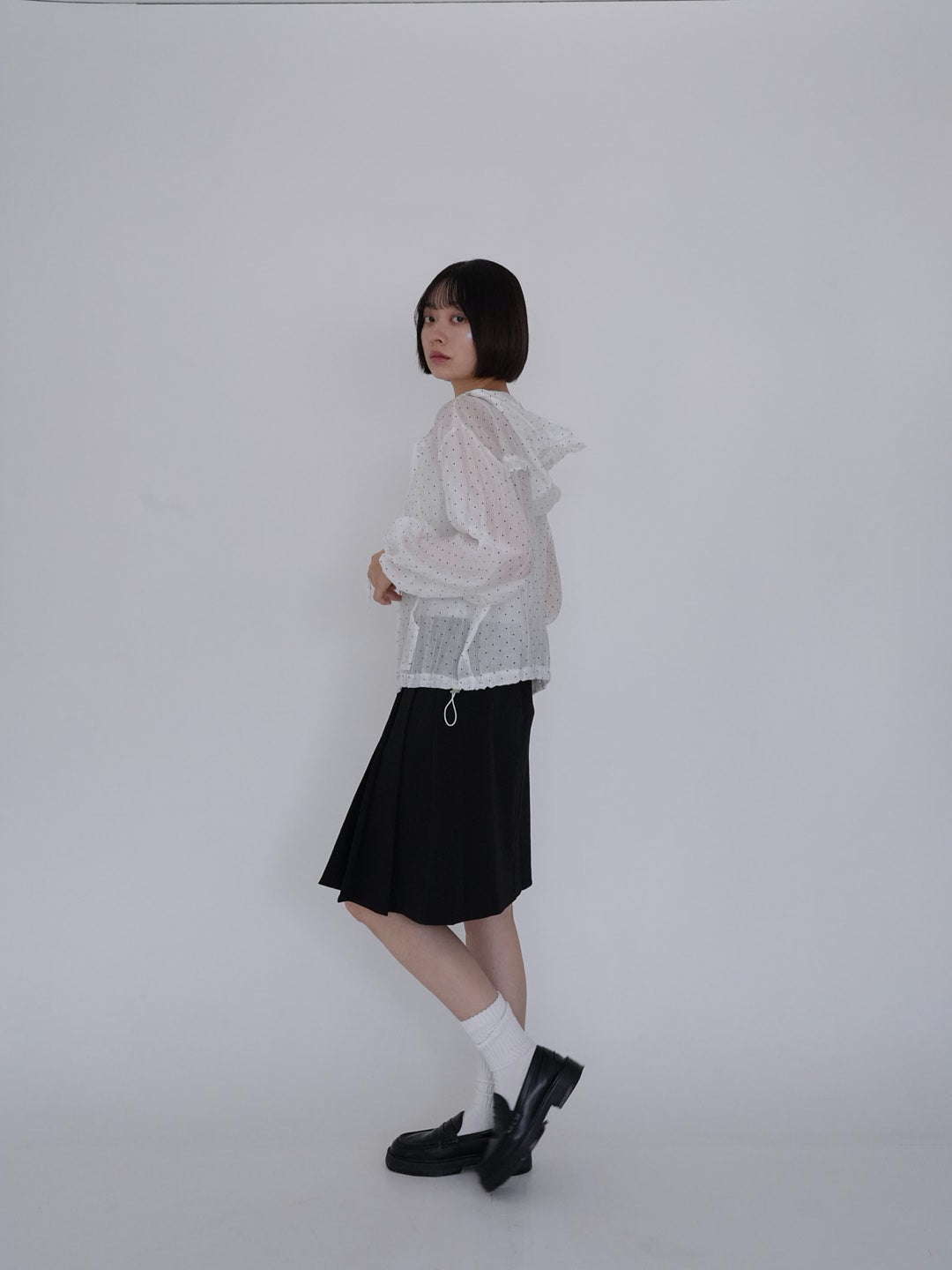 【8月26日発送予定】frill sheer hoodie