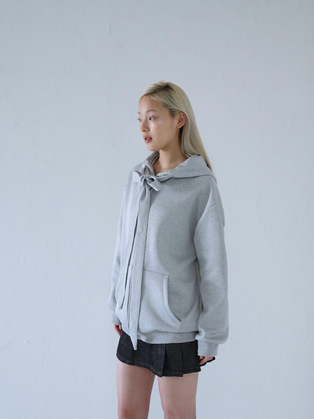 【 10月上旬発送予定 】ribbon zip-up hoodie