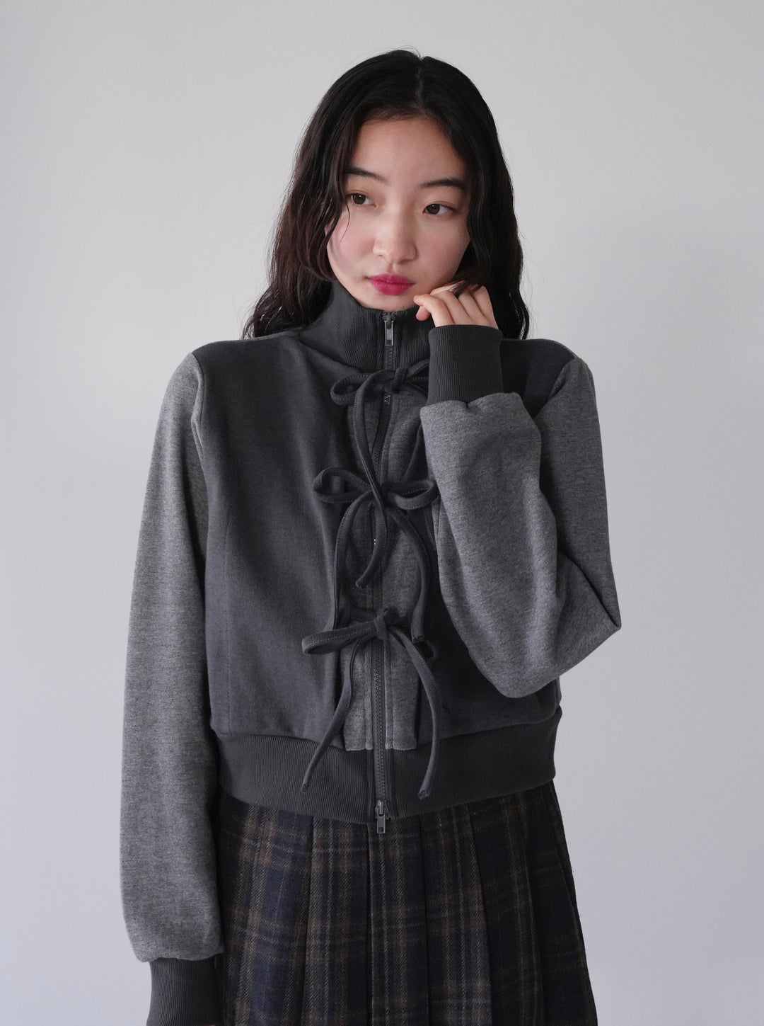 front ribbon zip parka