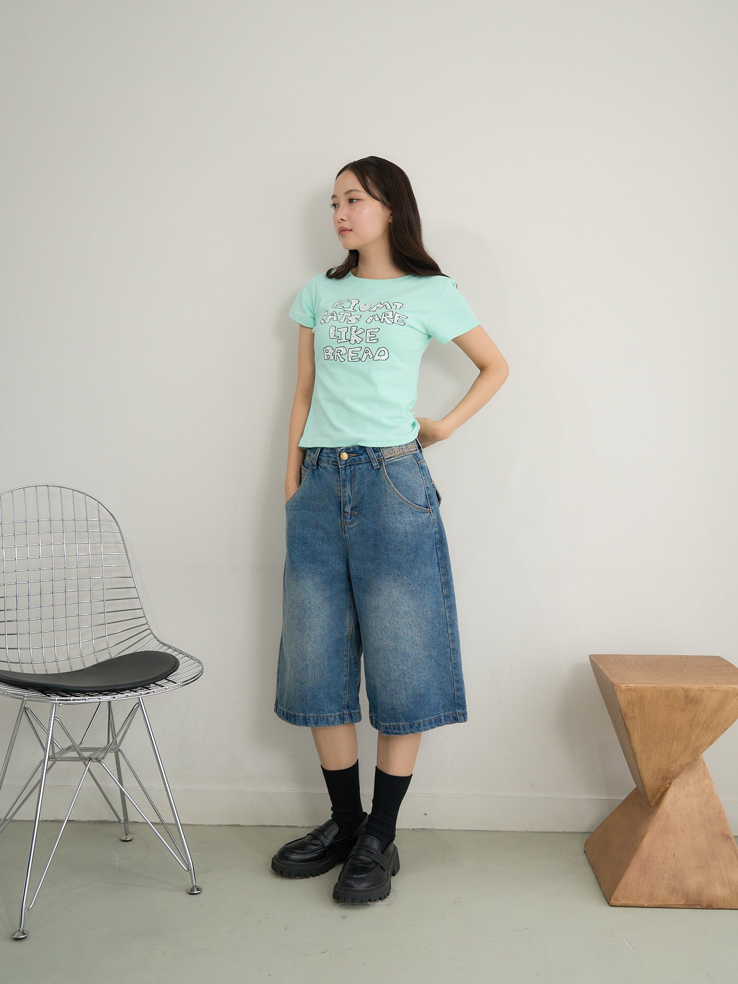 logo crop tee