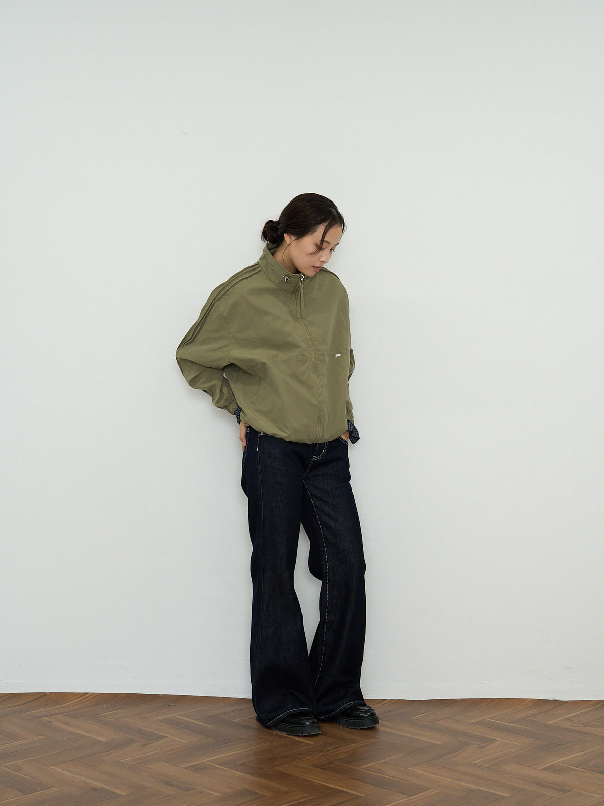 stand collar blouson