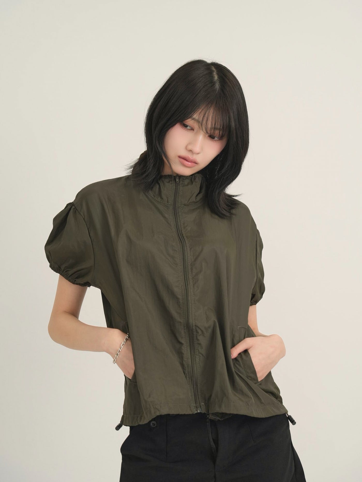 stand collar zip short jacket