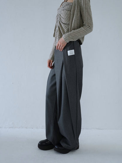 pleated wide leg trousers