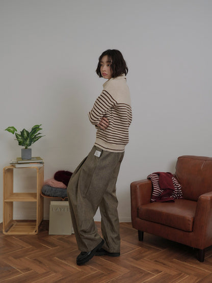 pleated wide leg trousers