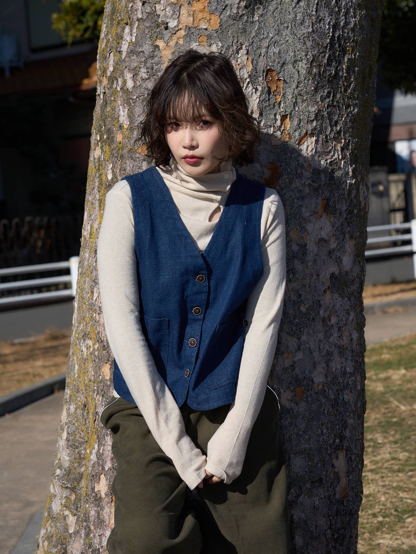 button high neck knit