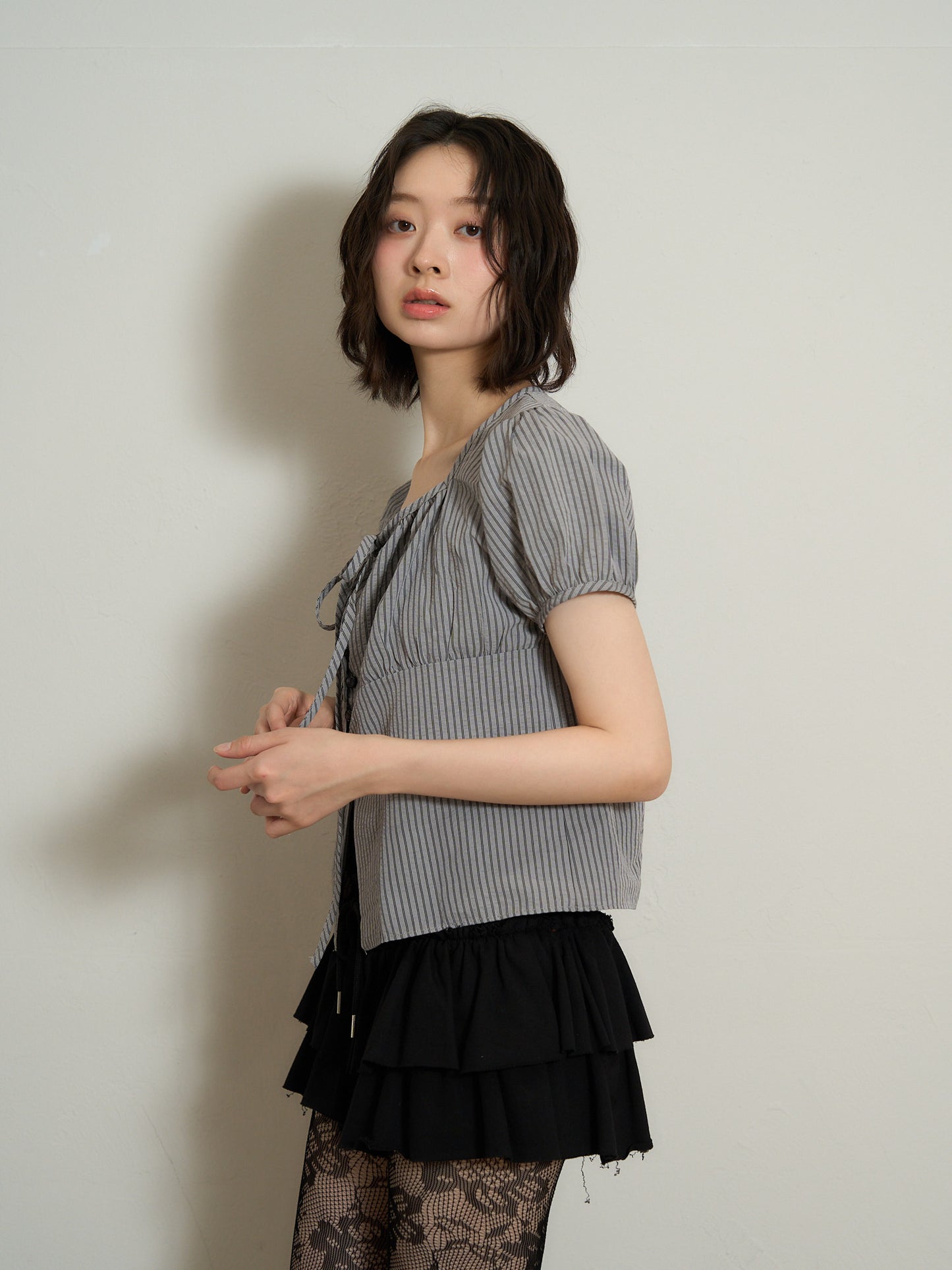 stripe ribbon blouse