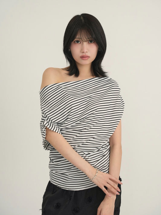 one shoulder border tee