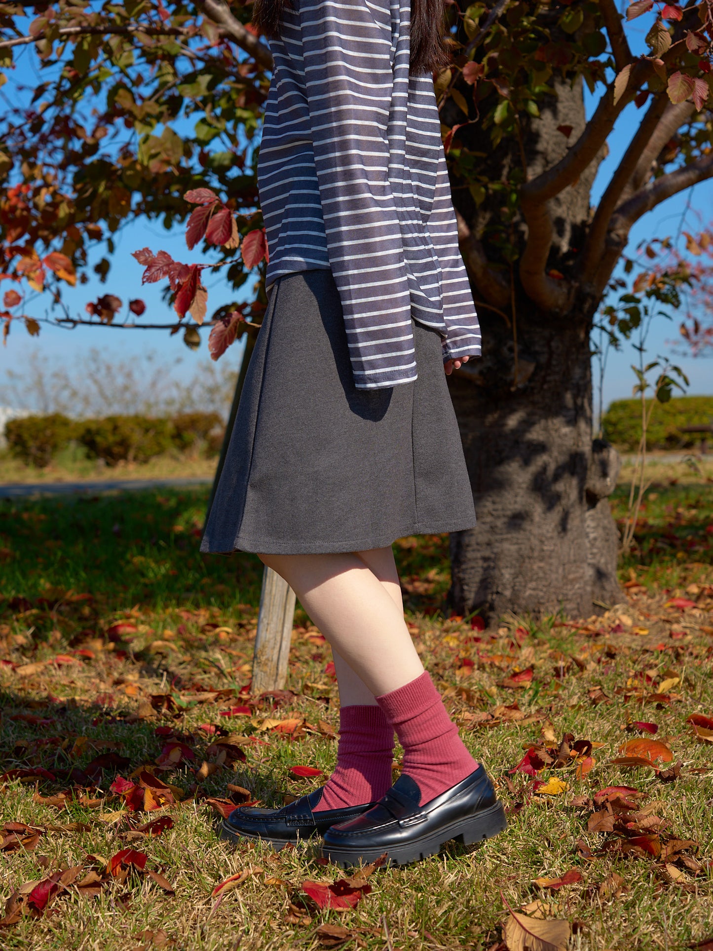 classic midi pleated skirt