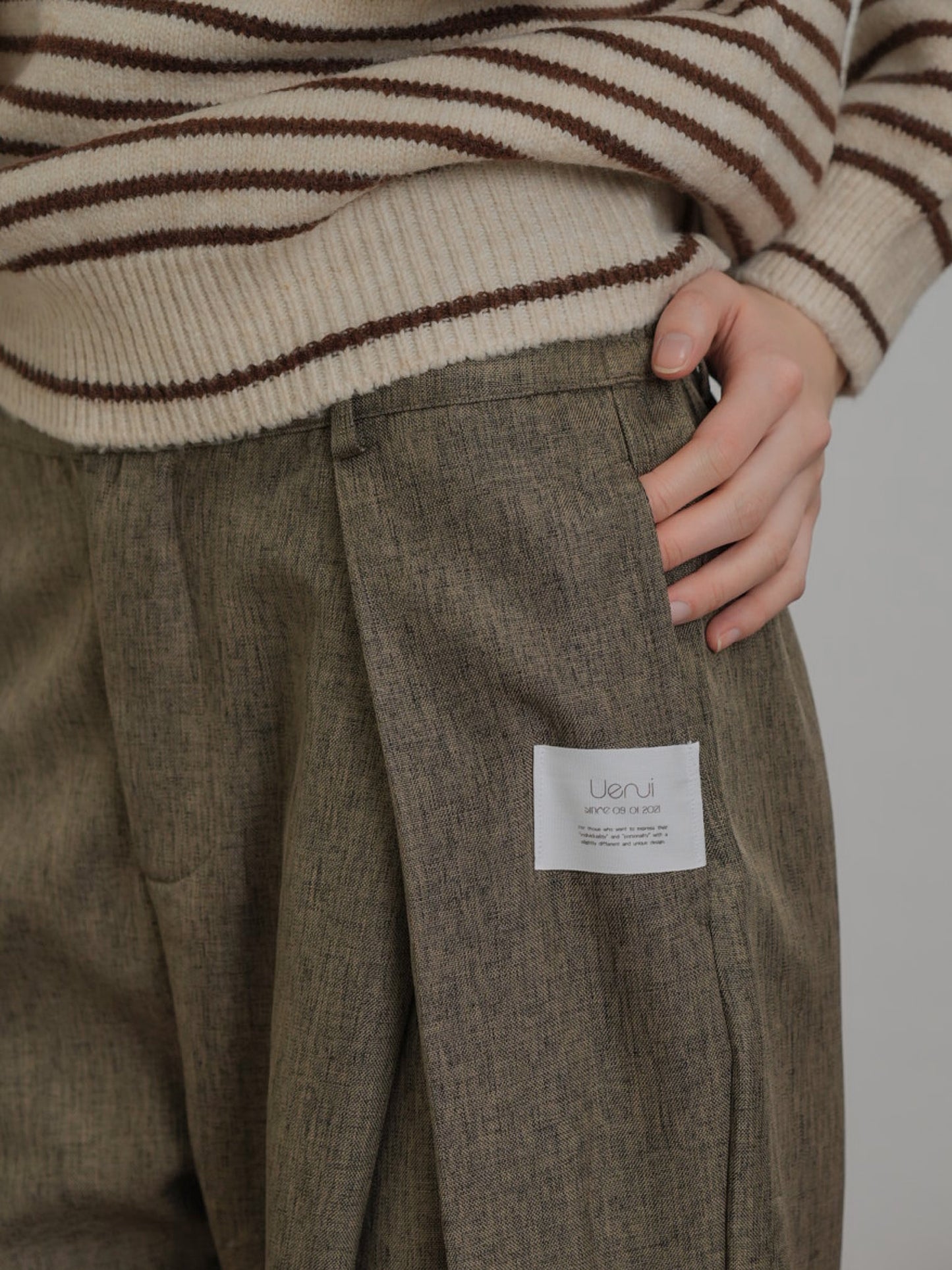 pleated wide leg trousers