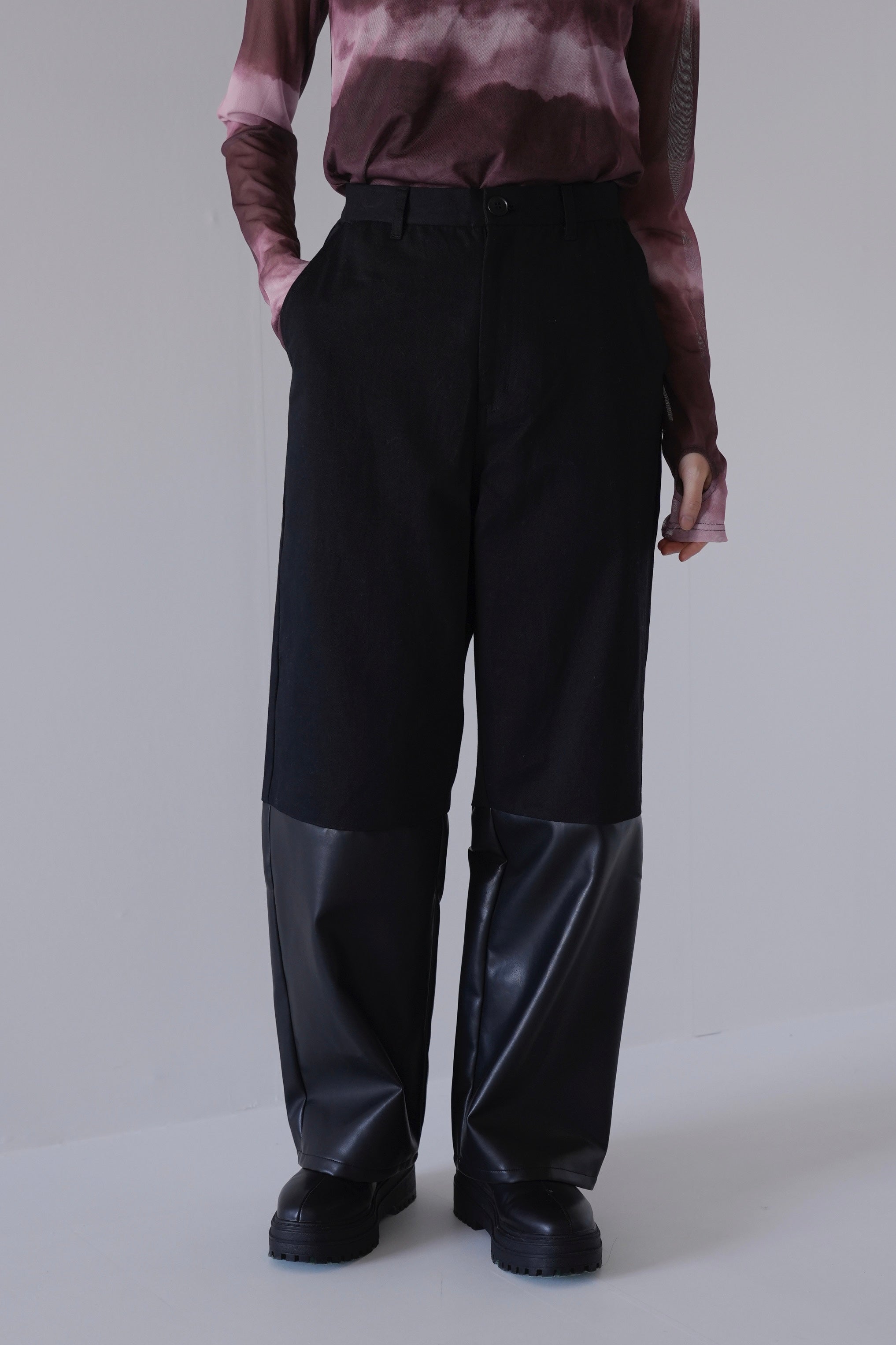 fake leather switching pants – Uenui