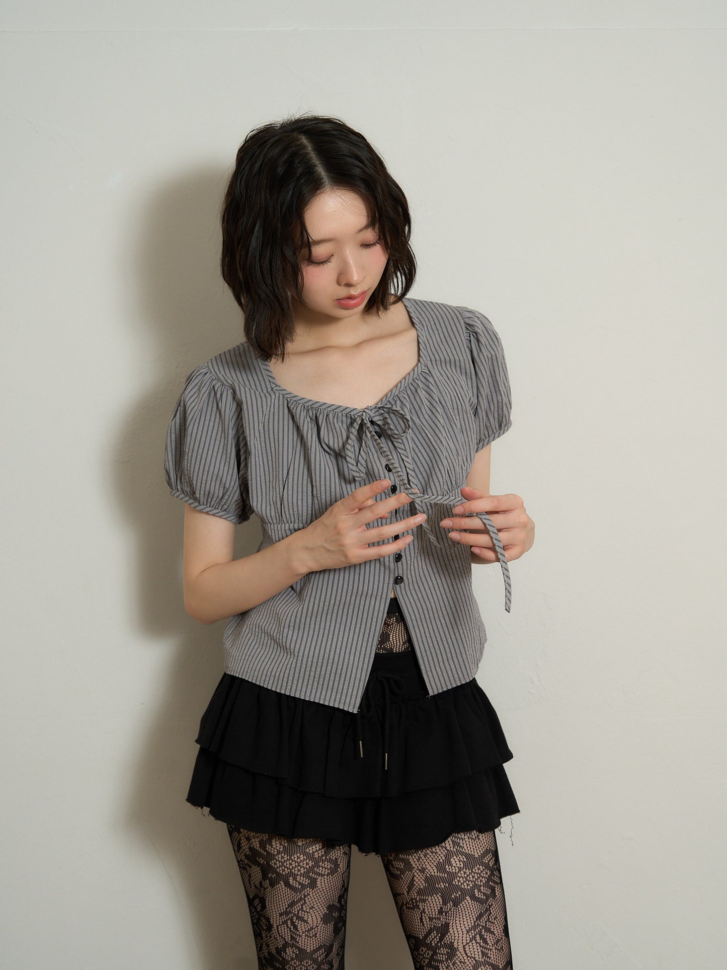 stripe ribbon blouse