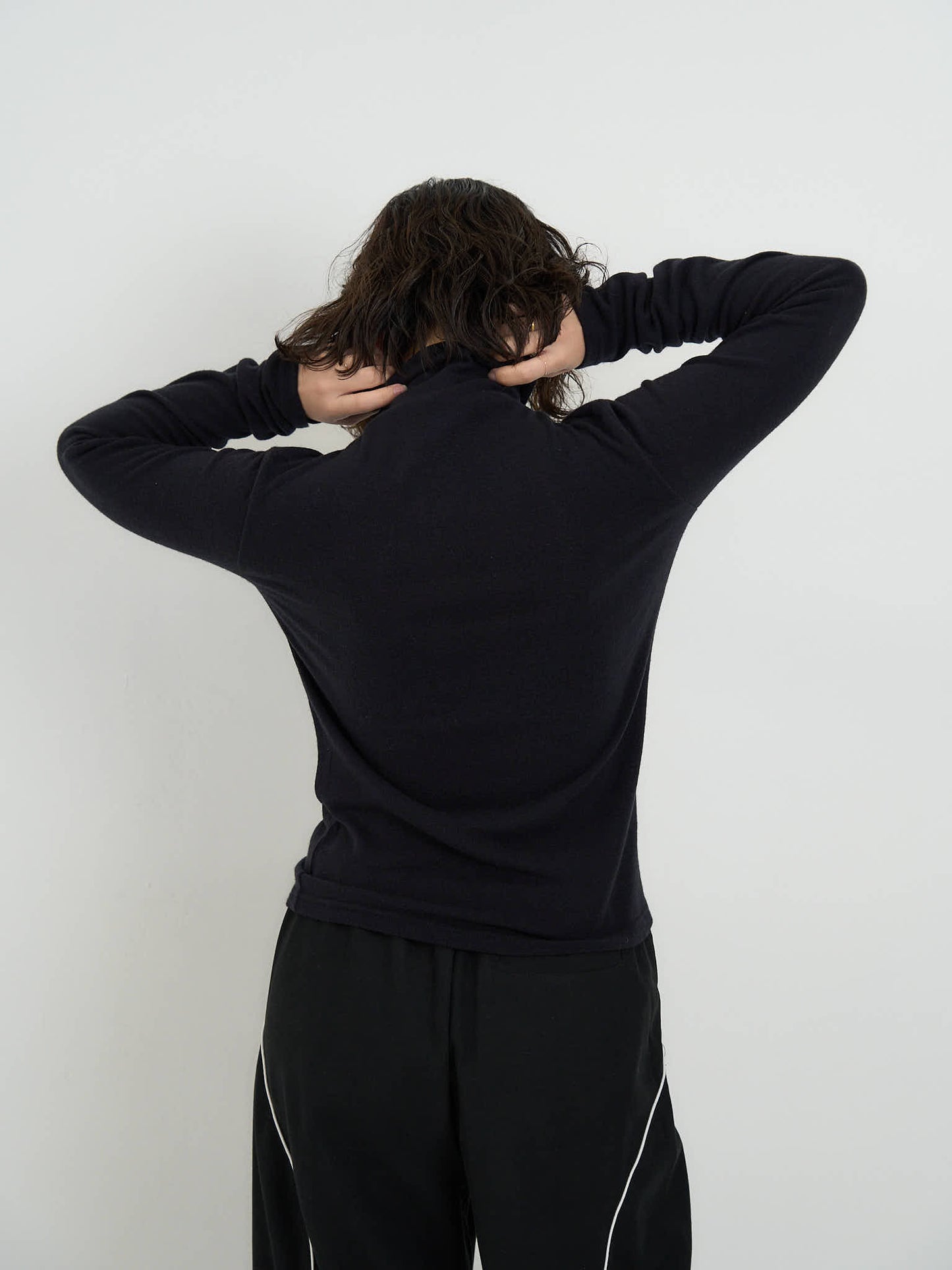 button high neck knit