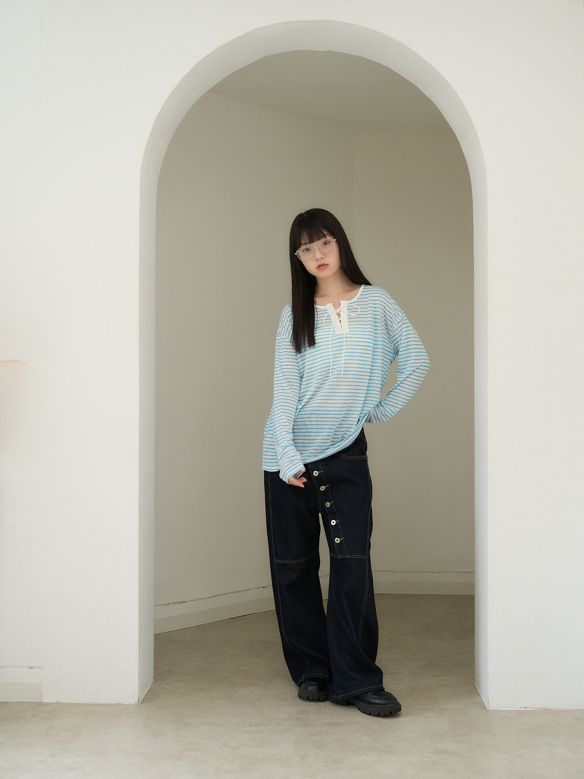 asymmetry button denim pants