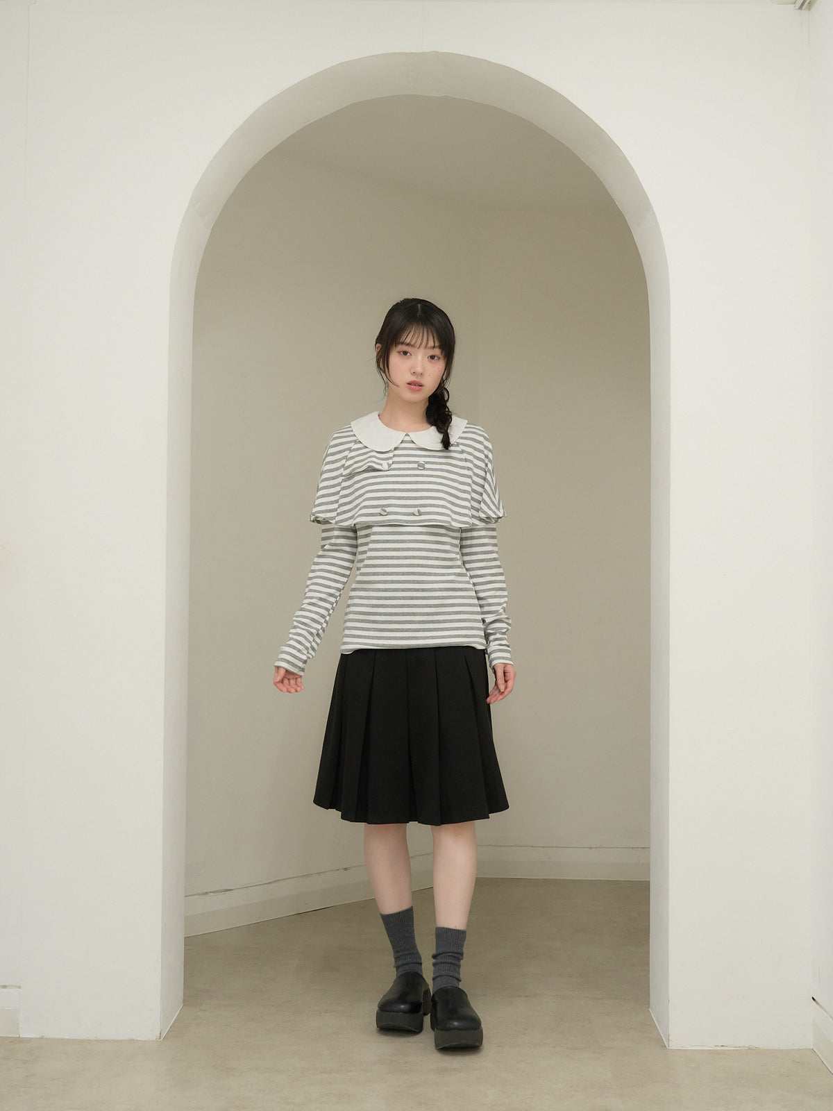 border doll collar cape sleeve top