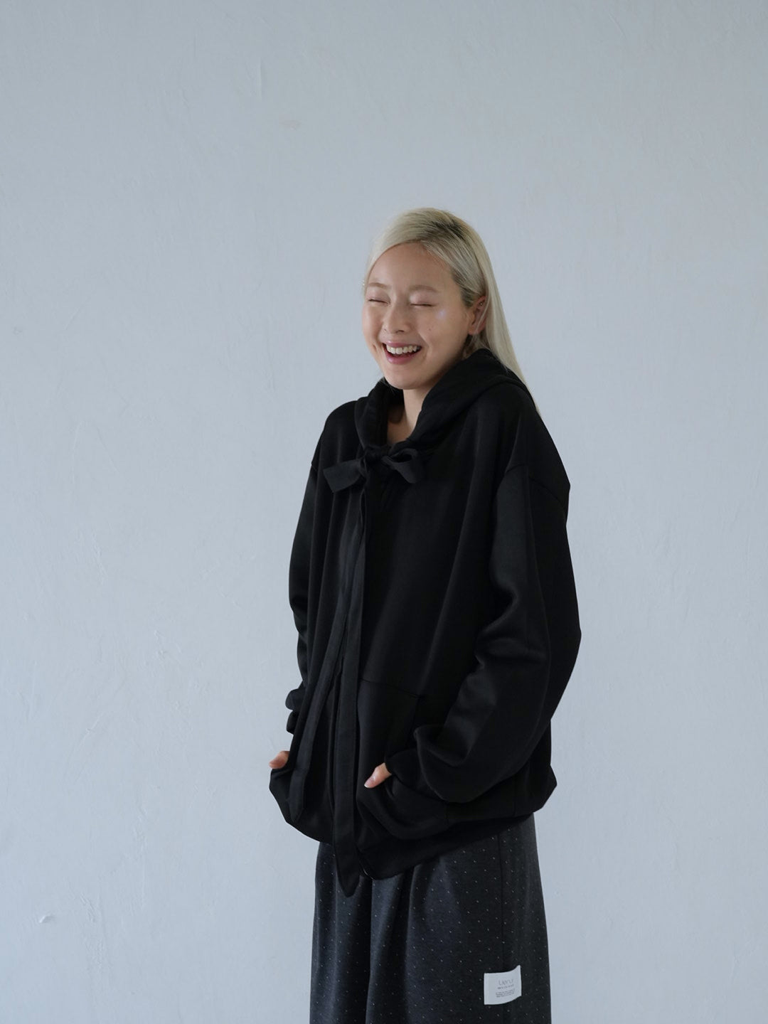 【 10月上旬発送予定 】ribbon zip-up hoodie