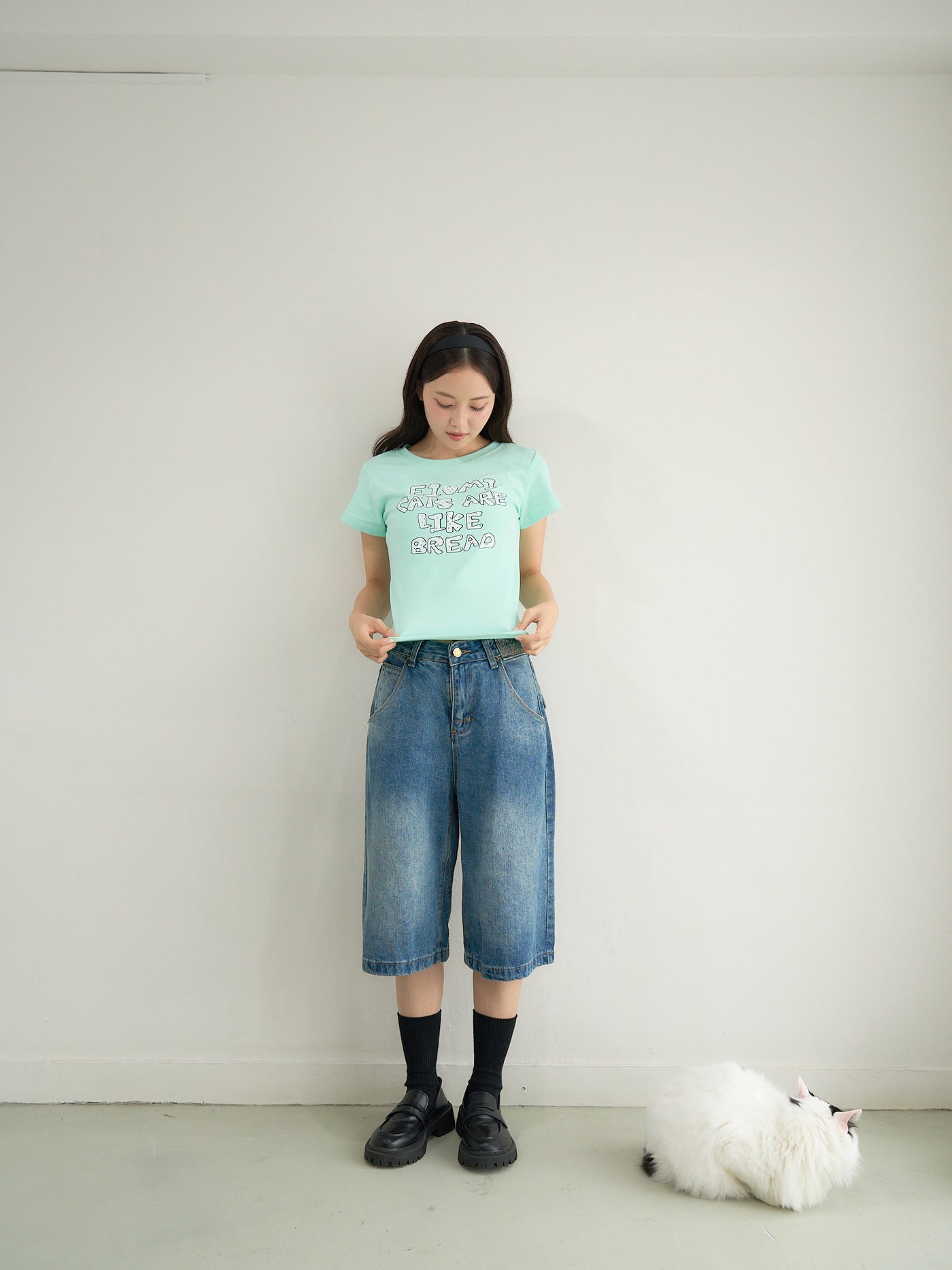 logo crop tee