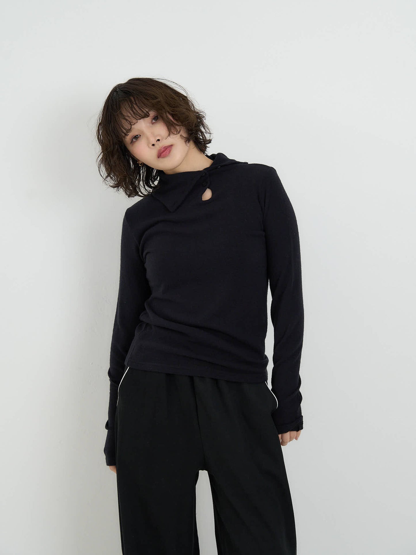 button high neck knit