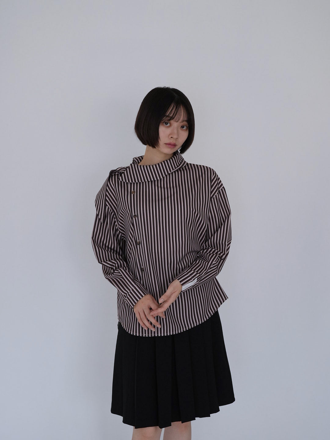 【8月26日発送予定】asymmetric stripe shirt