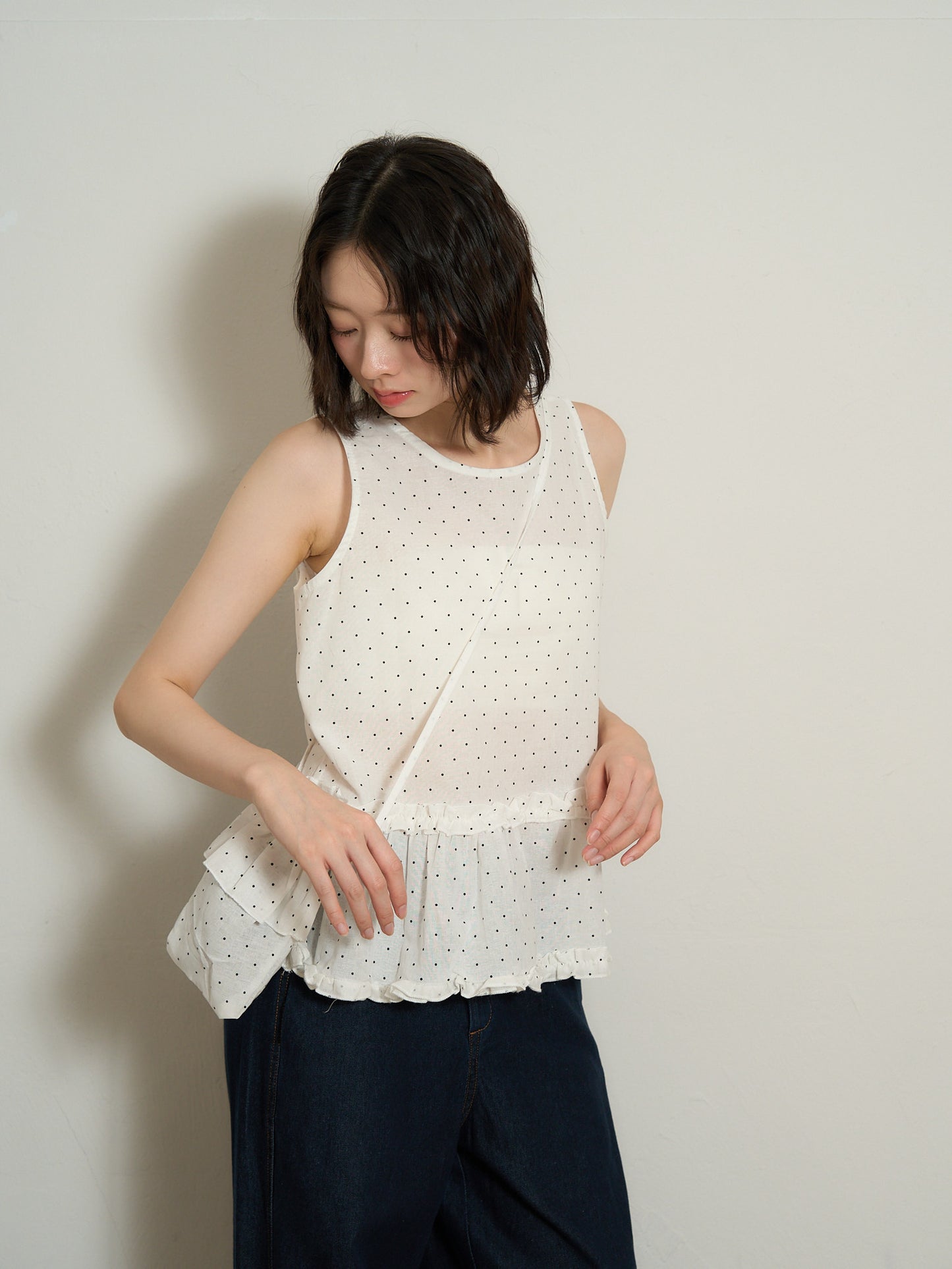 dot sleeveless blouse set