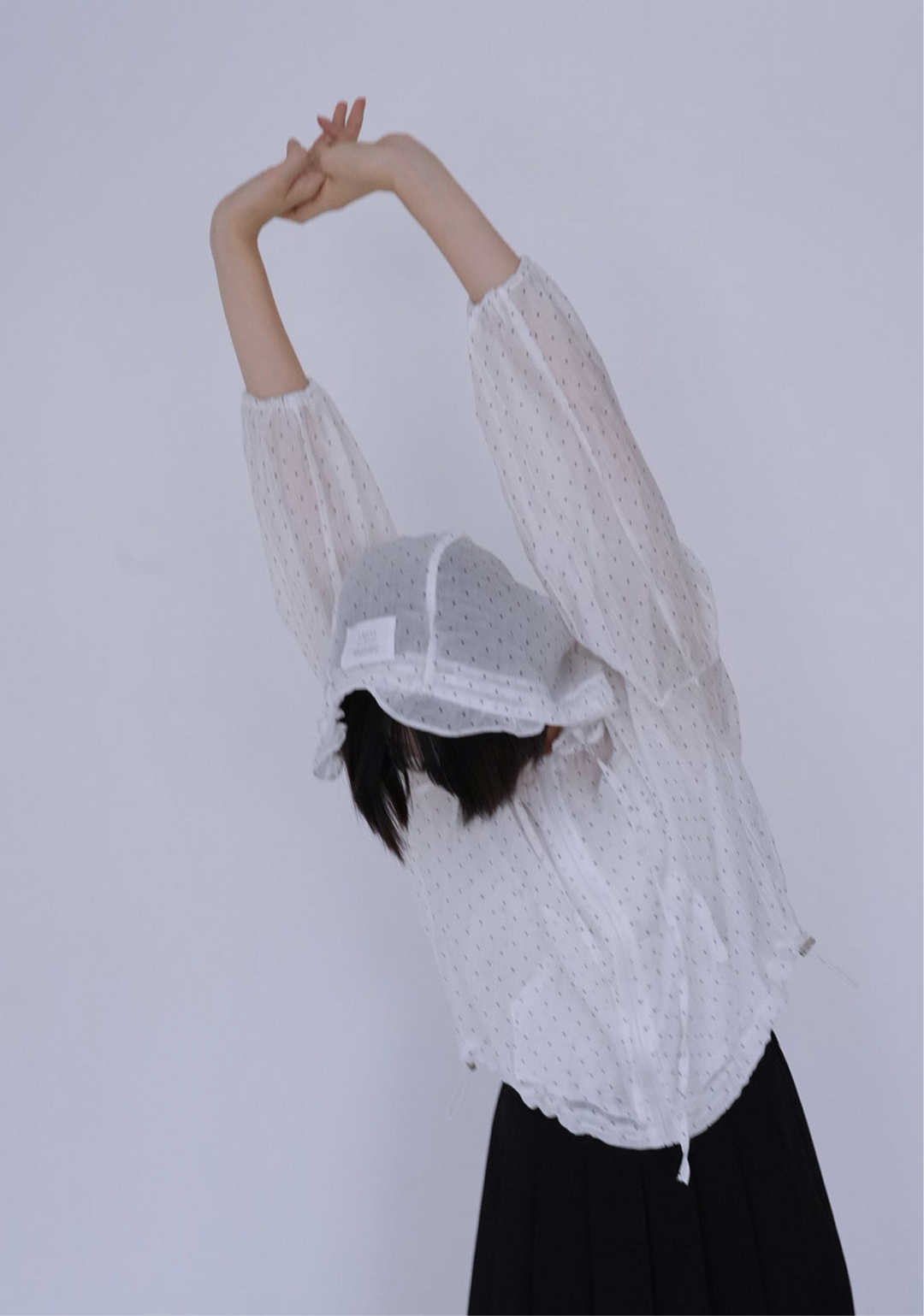 【8月26日発送予定】frill sheer hoodie
