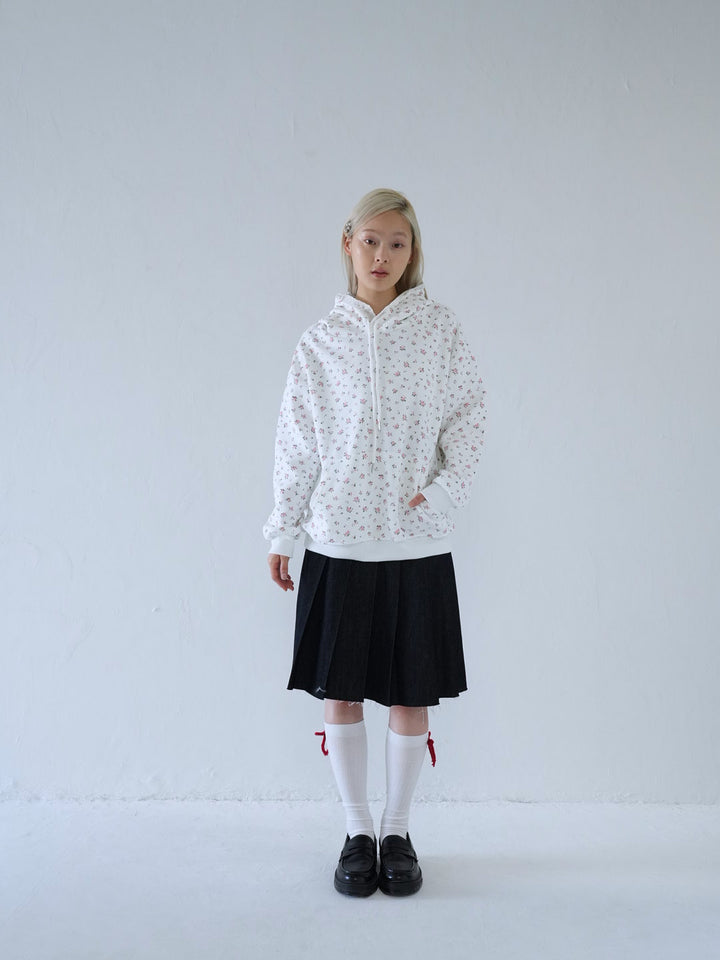 【 10月上旬発送予定 】tiny floral frill hoodie