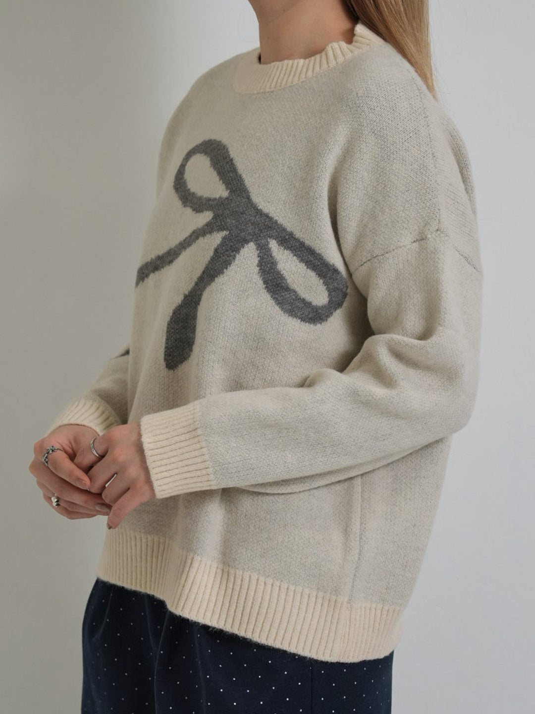 flow diagonally ribbon knit