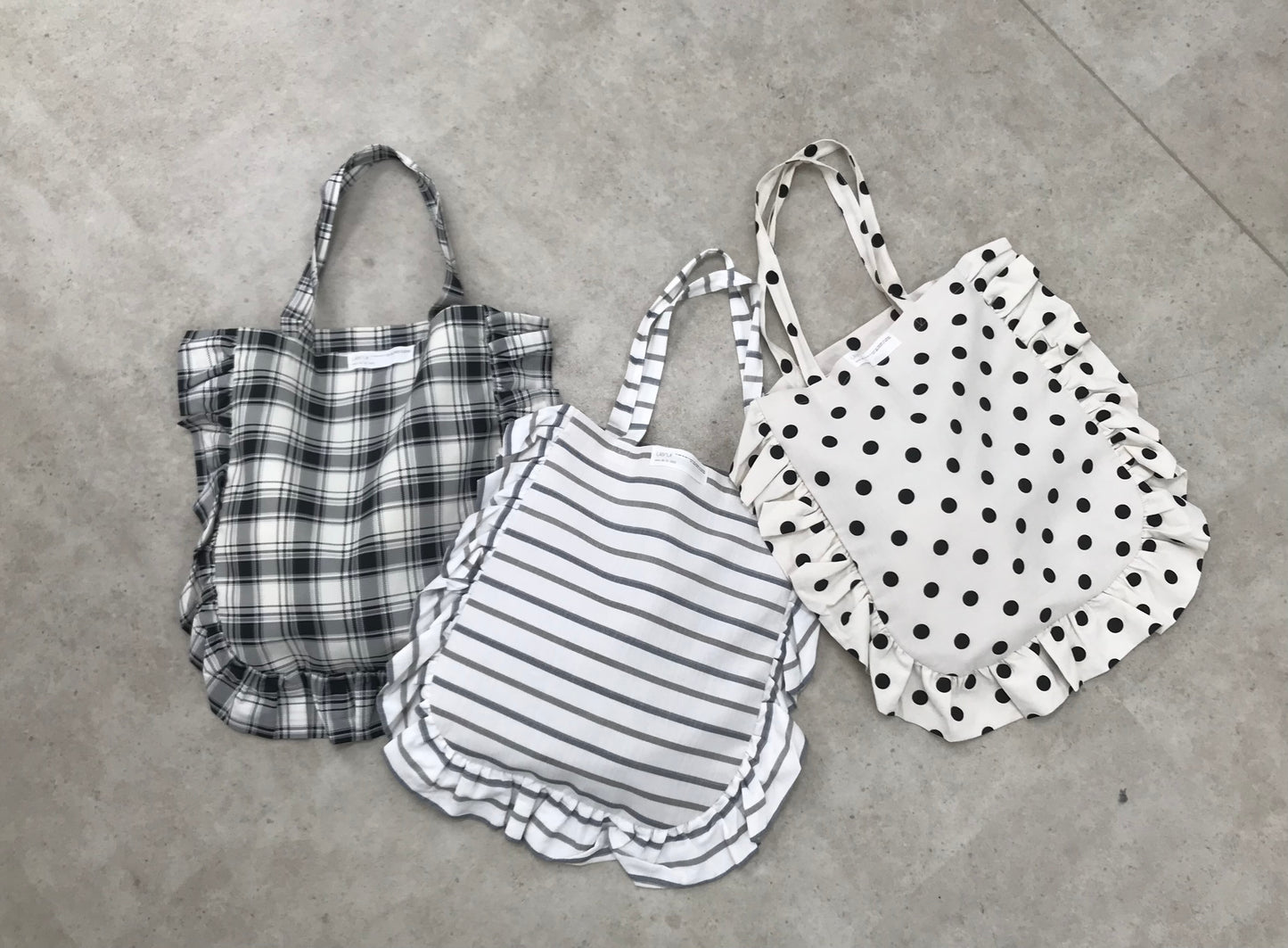 frill tote bag
