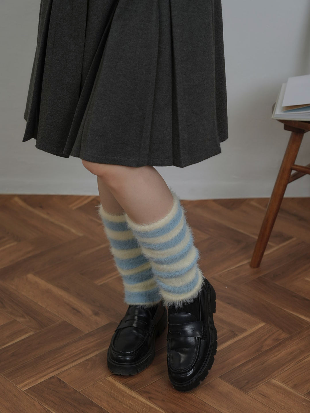 border knit leg warmer