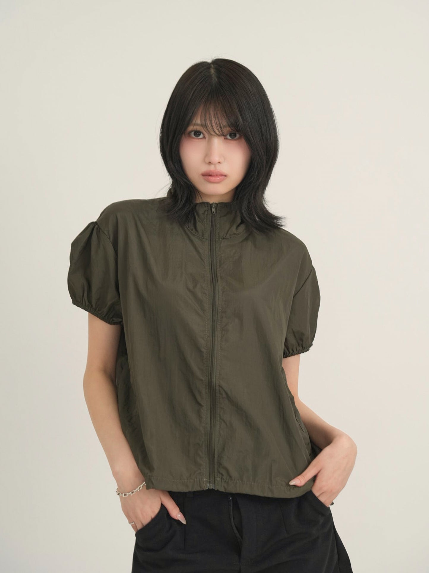 stand collar zip short jacket
