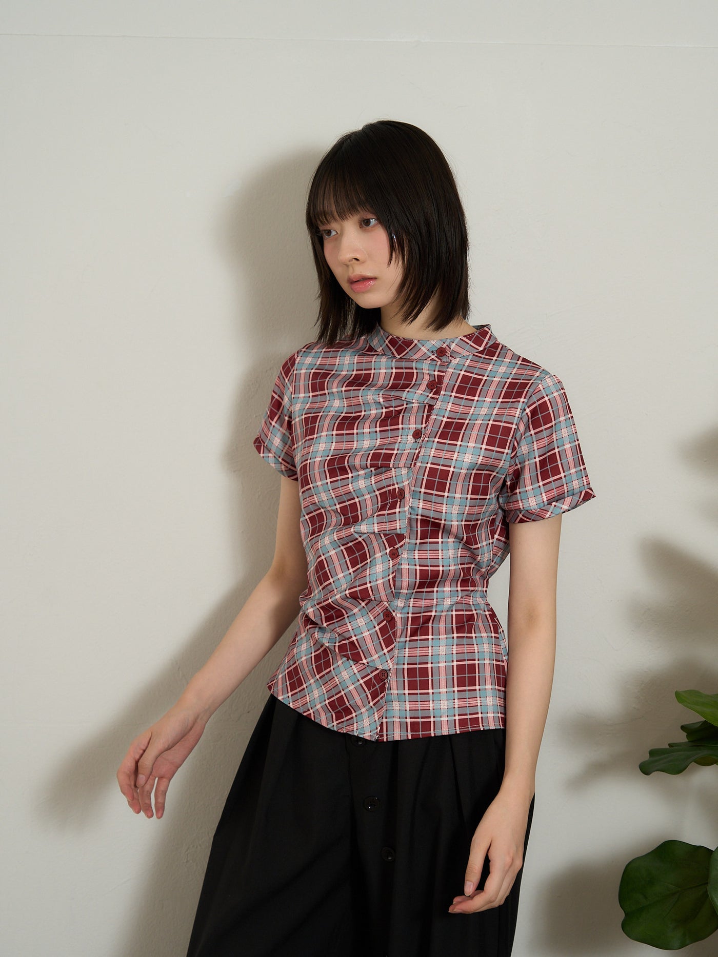 twist button check top