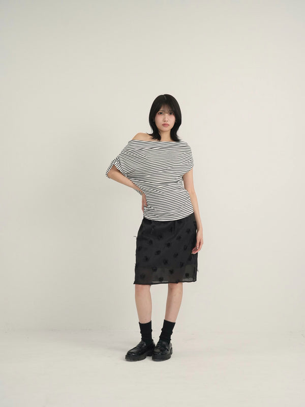 one shoulder border tee