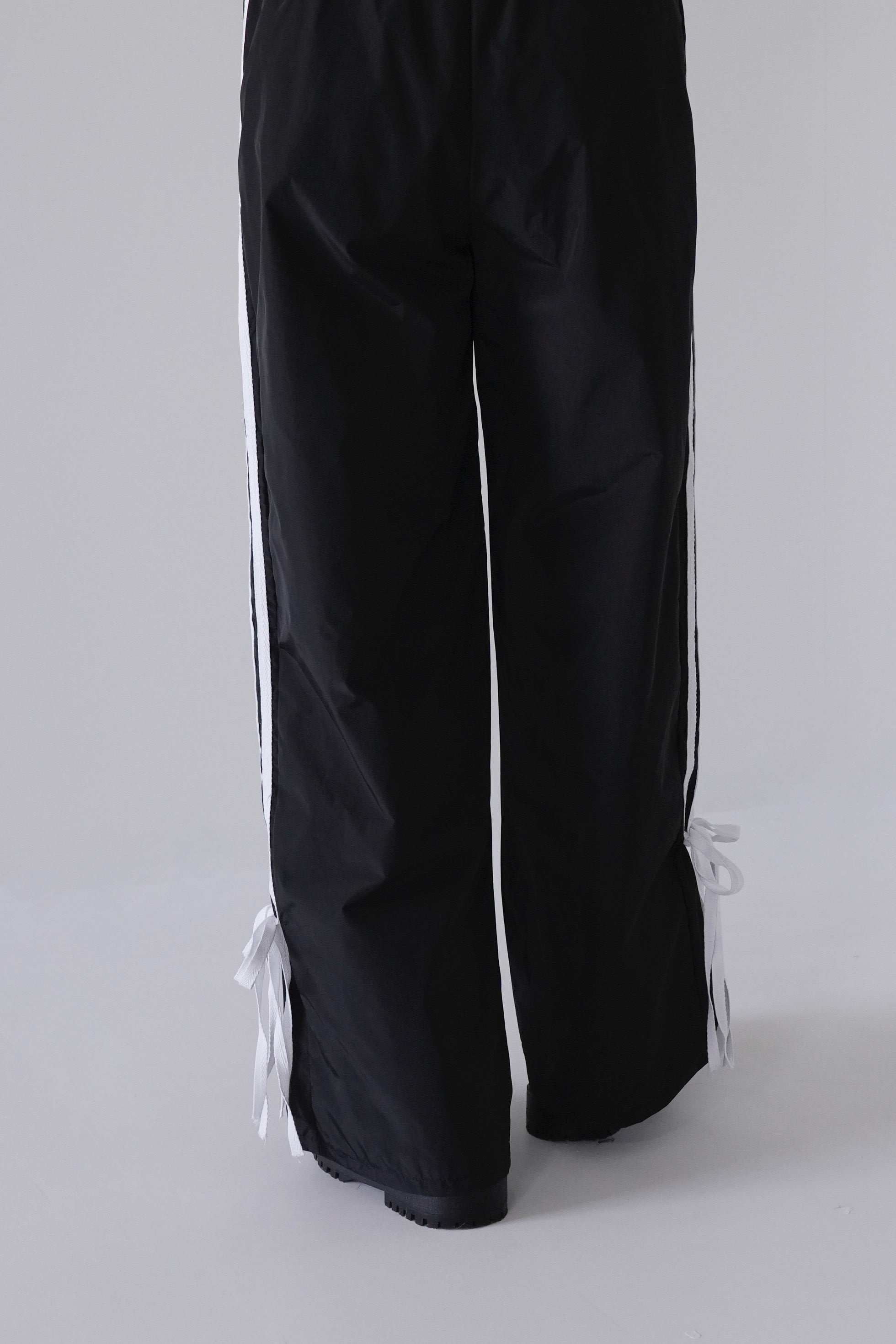 ribbon track pants – Uenui