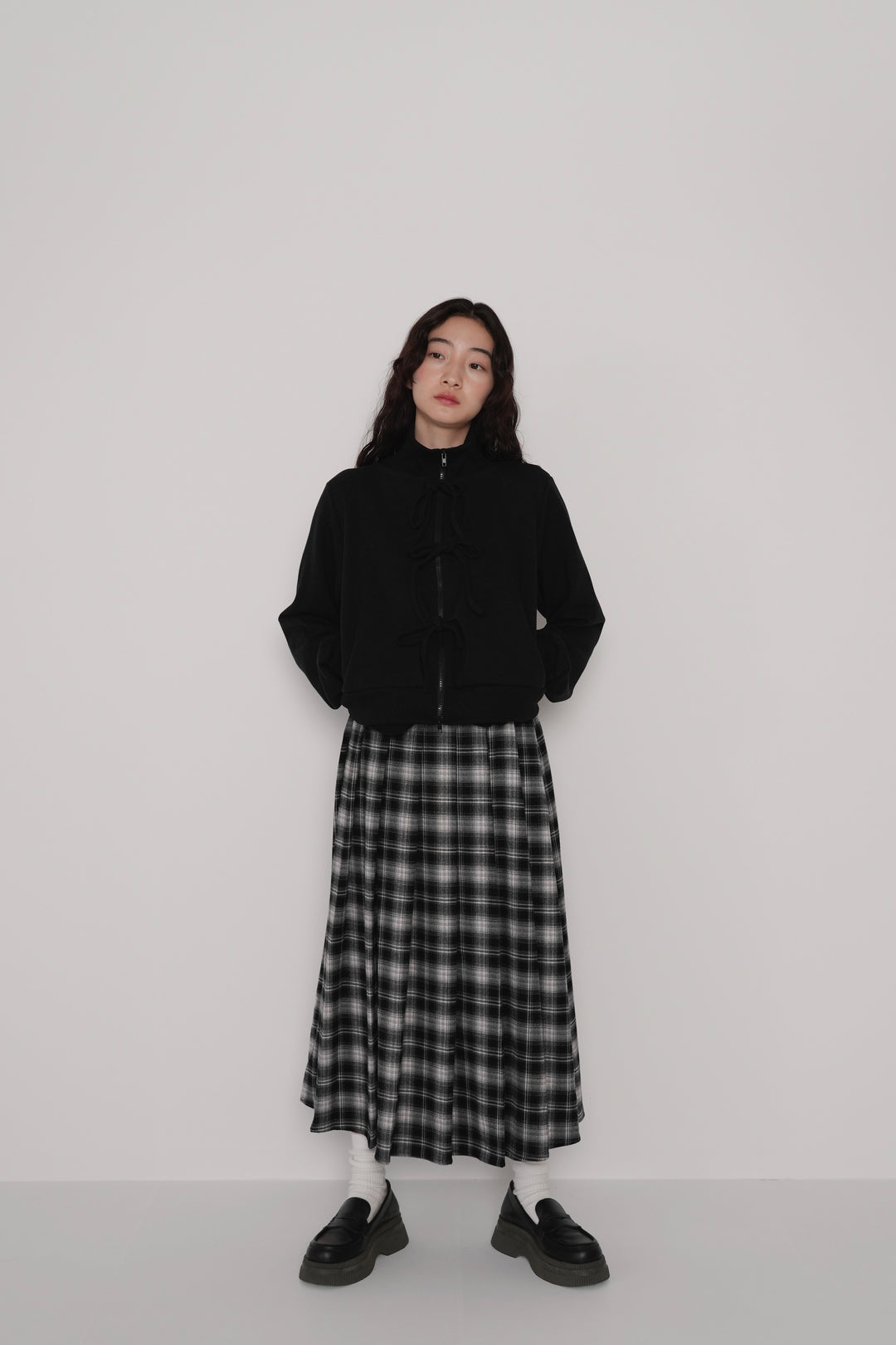 front ribbon zip parka