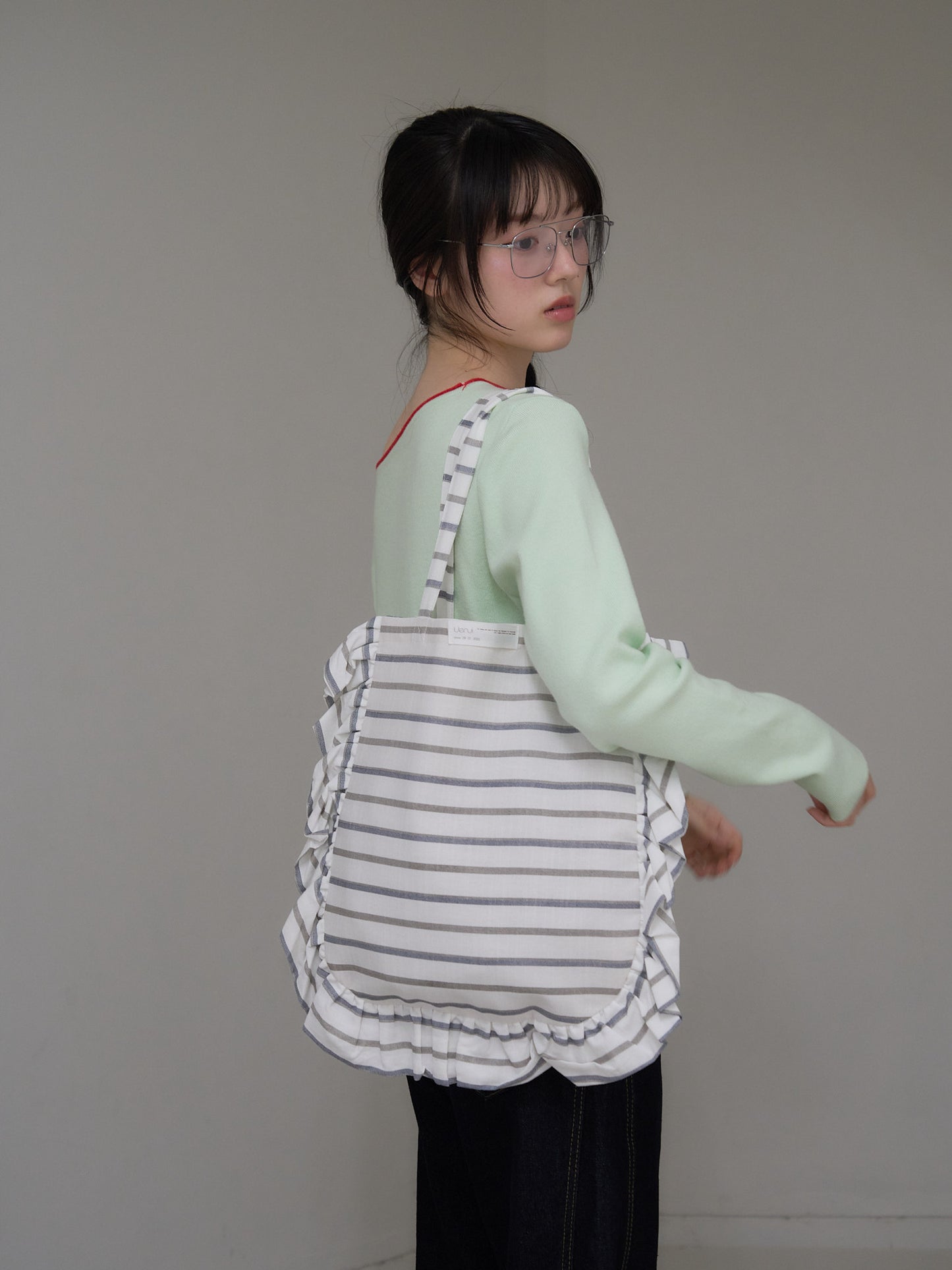 frill tote bag