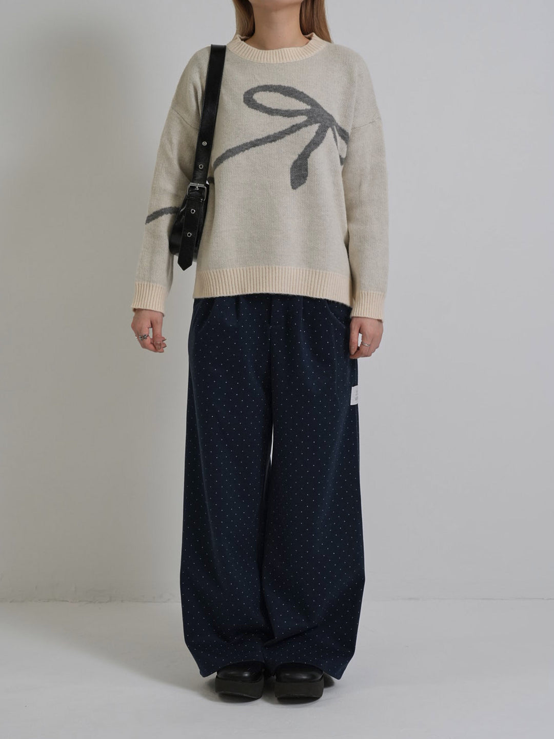 flow diagonally ribbon knit