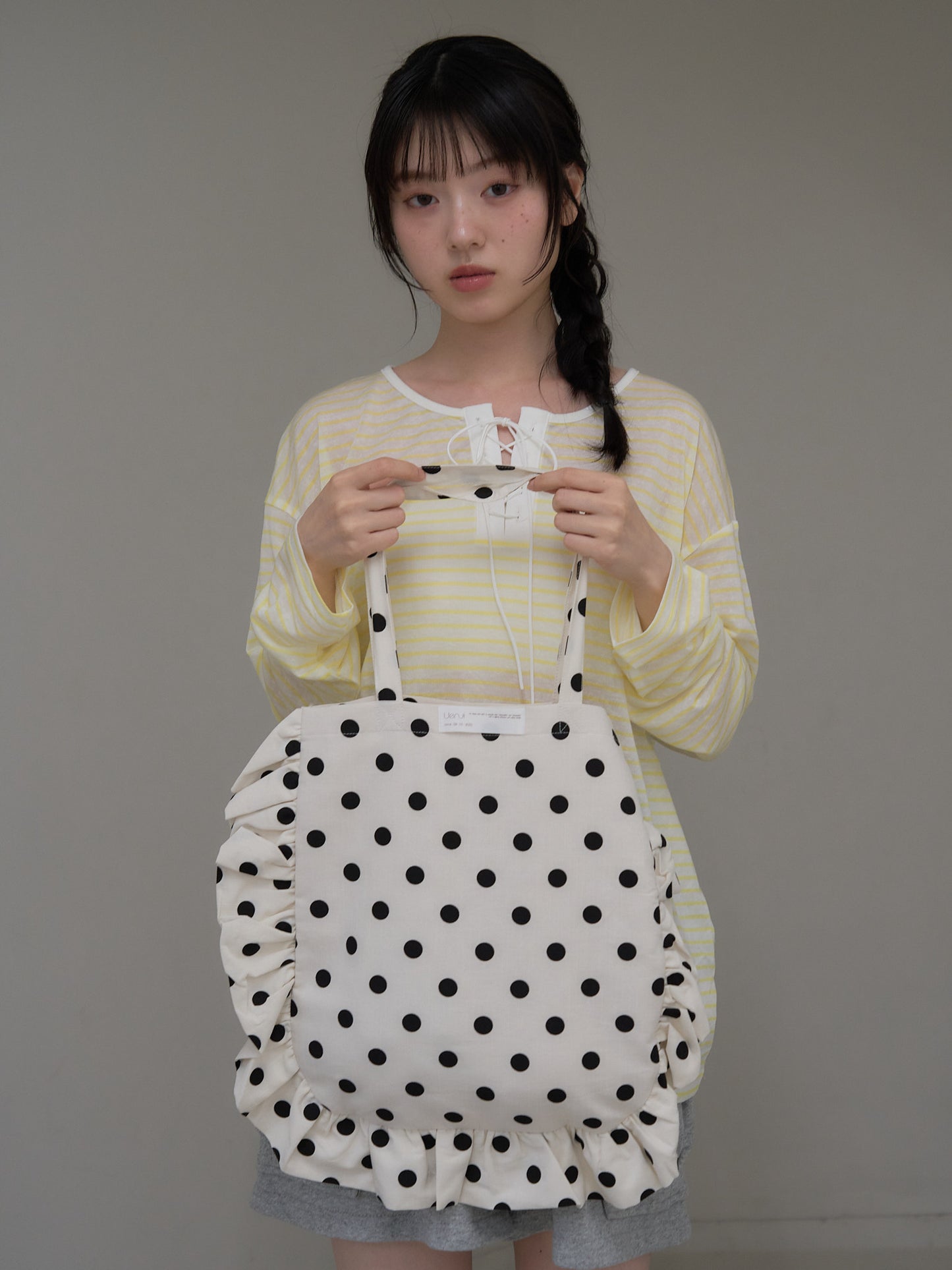frill tote bag