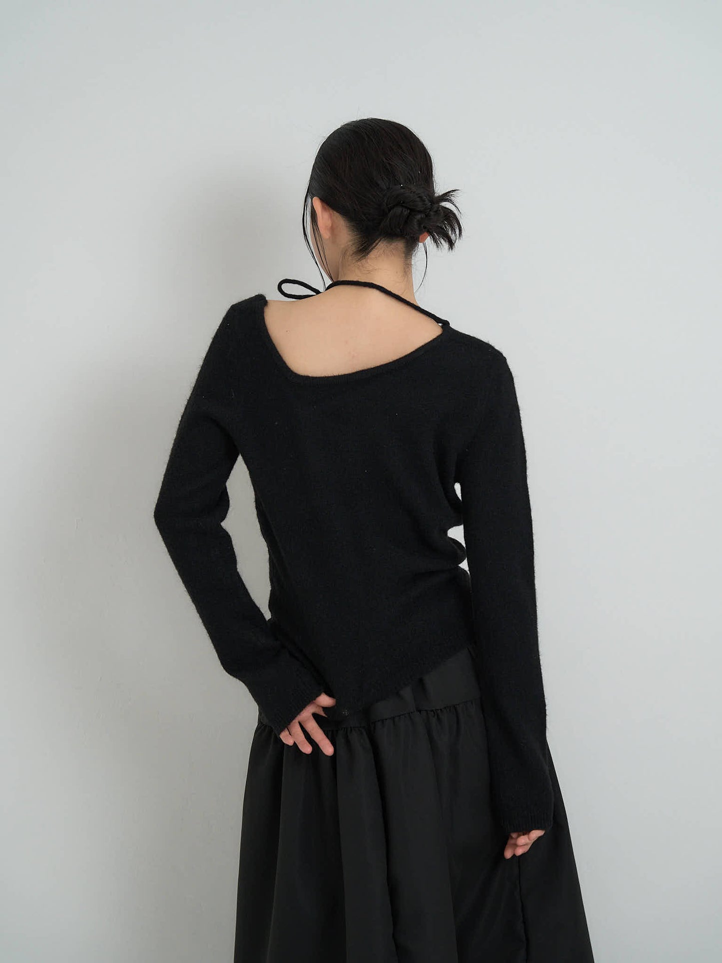 ribbon choker knit top