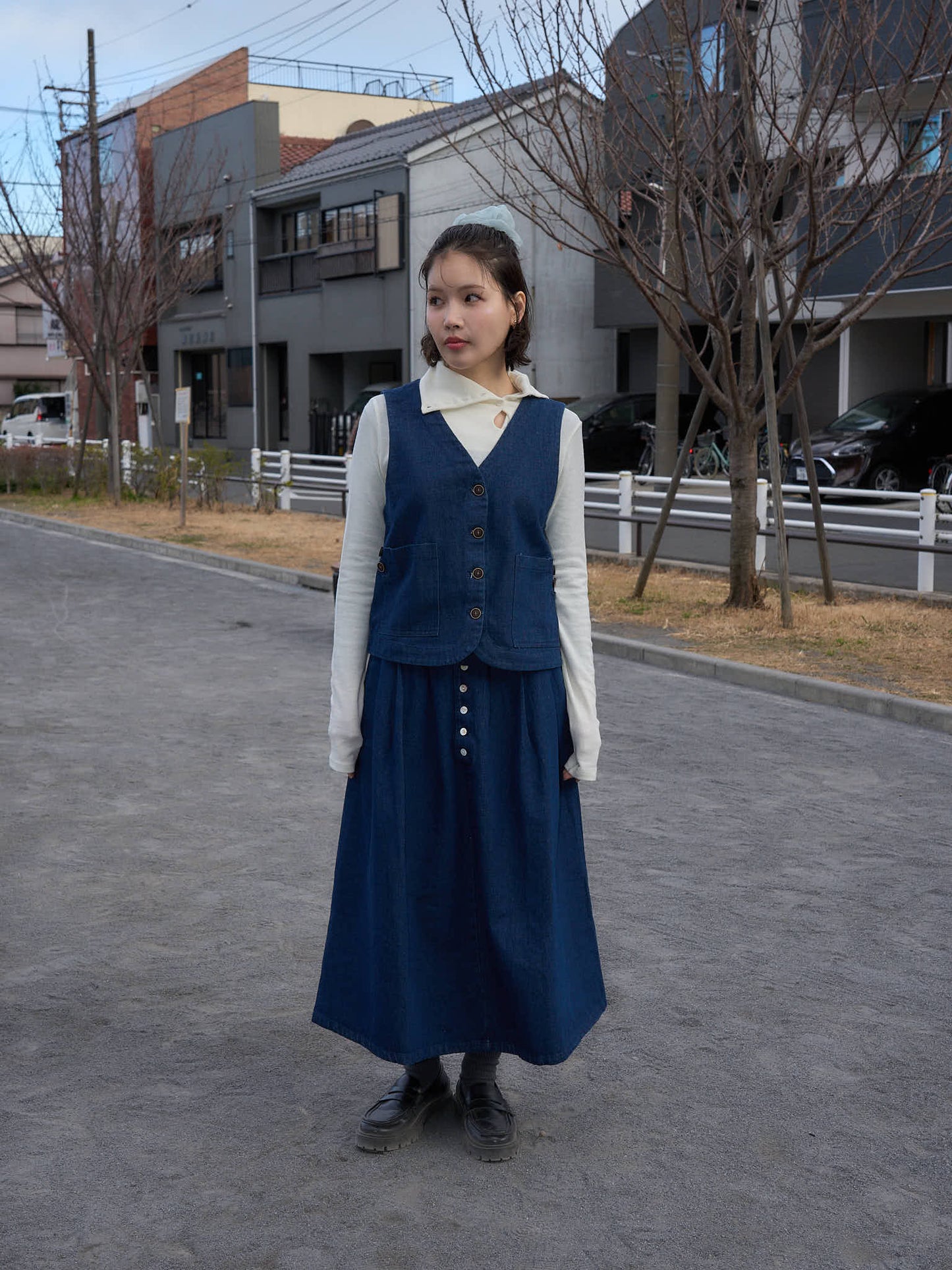 button high neck knit