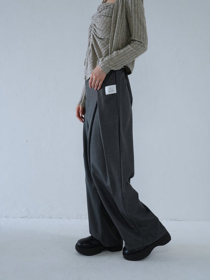 pleated wide leg trousers