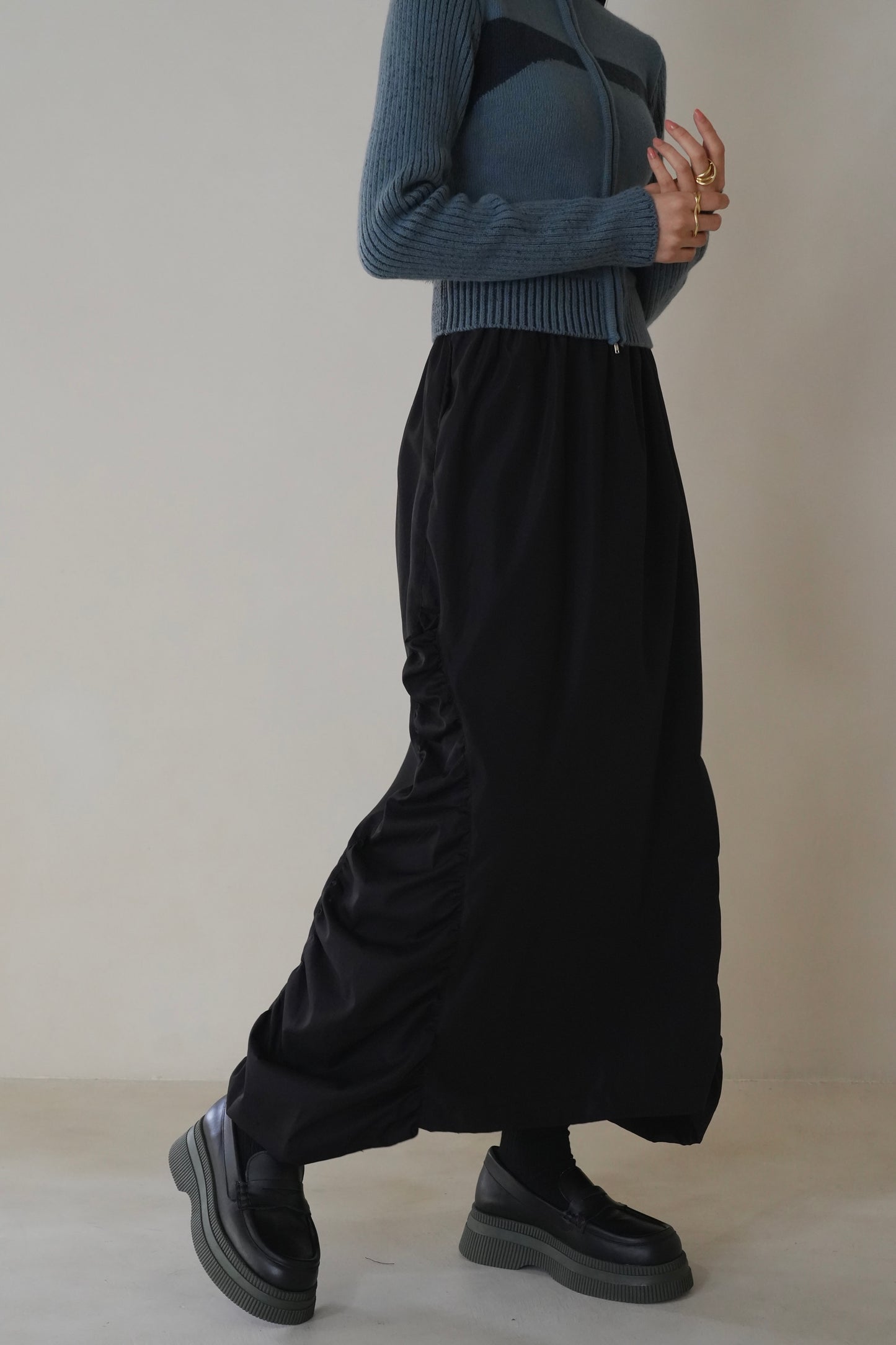 side frill skirt