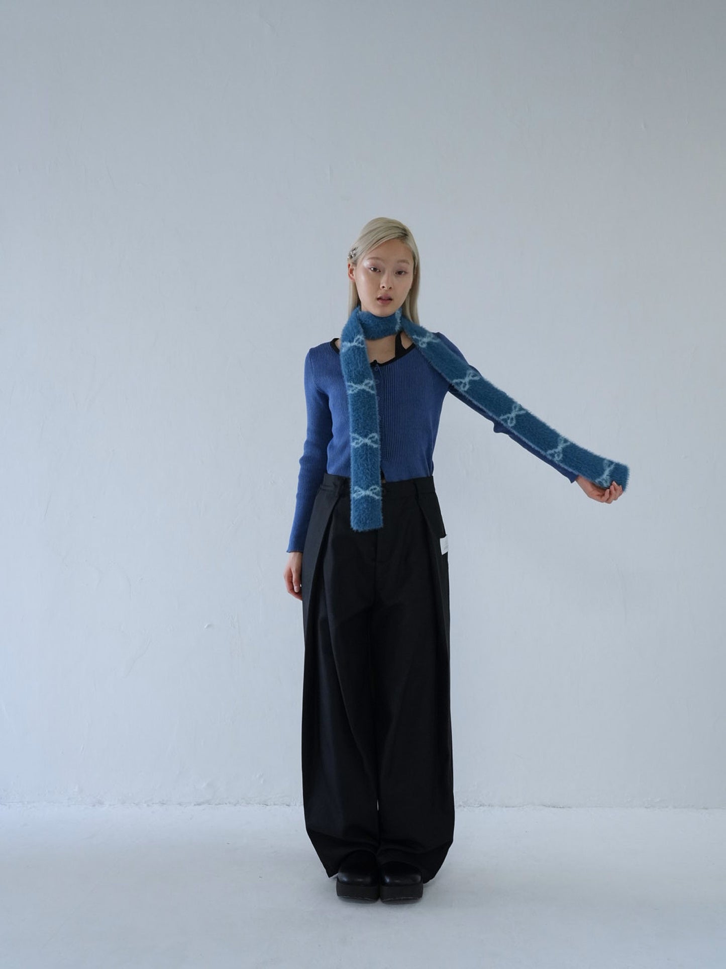 pleated wide leg trousers