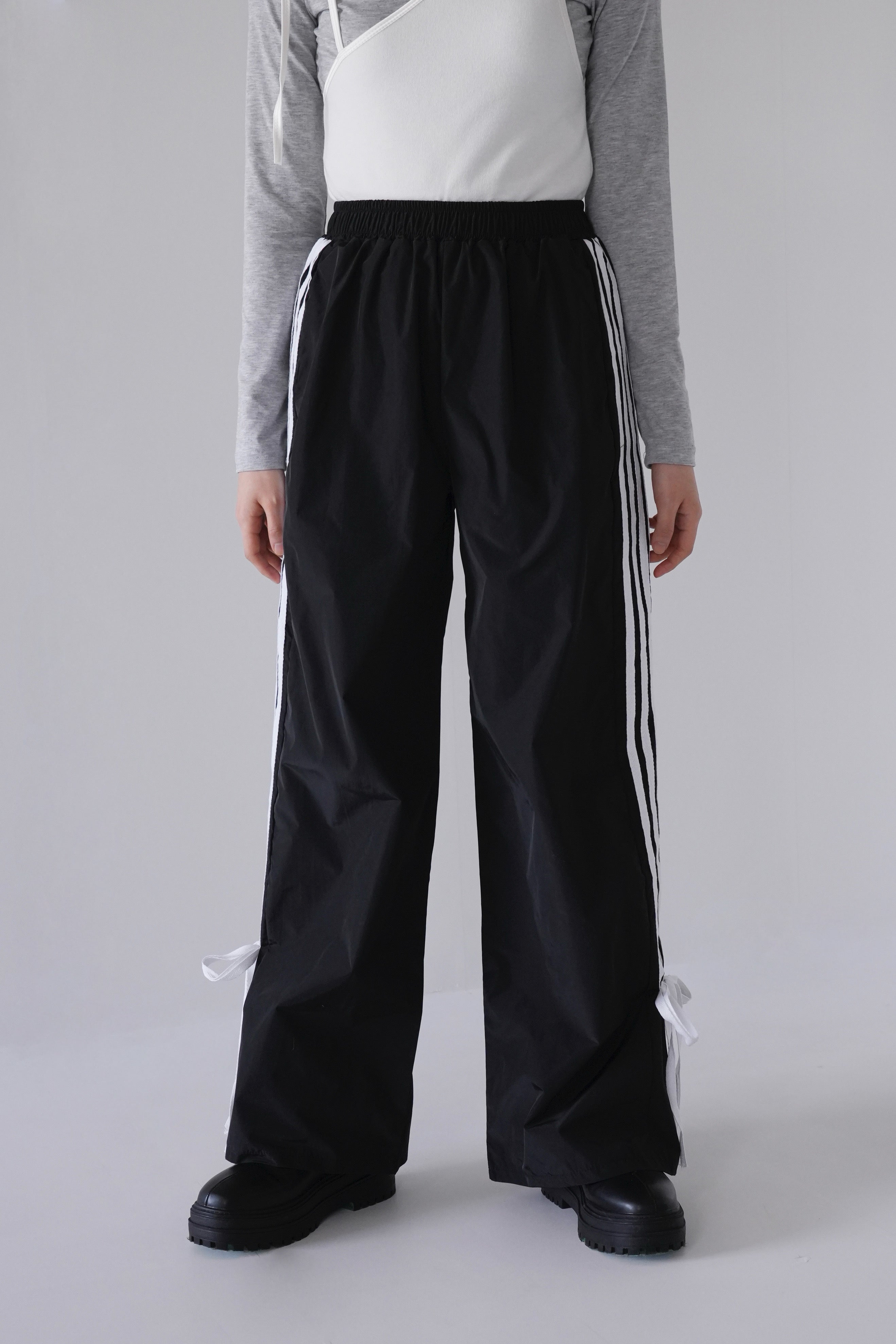 ribbon track pants – Uenui