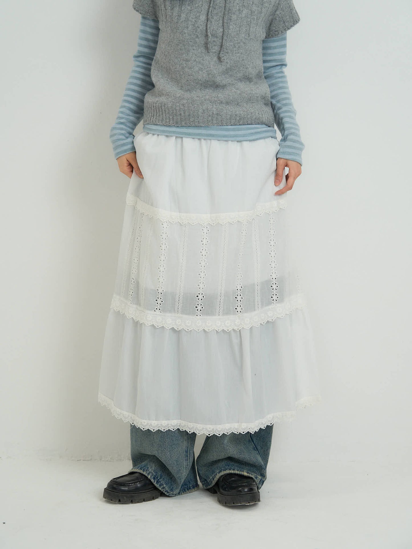 lace tiered long skirt