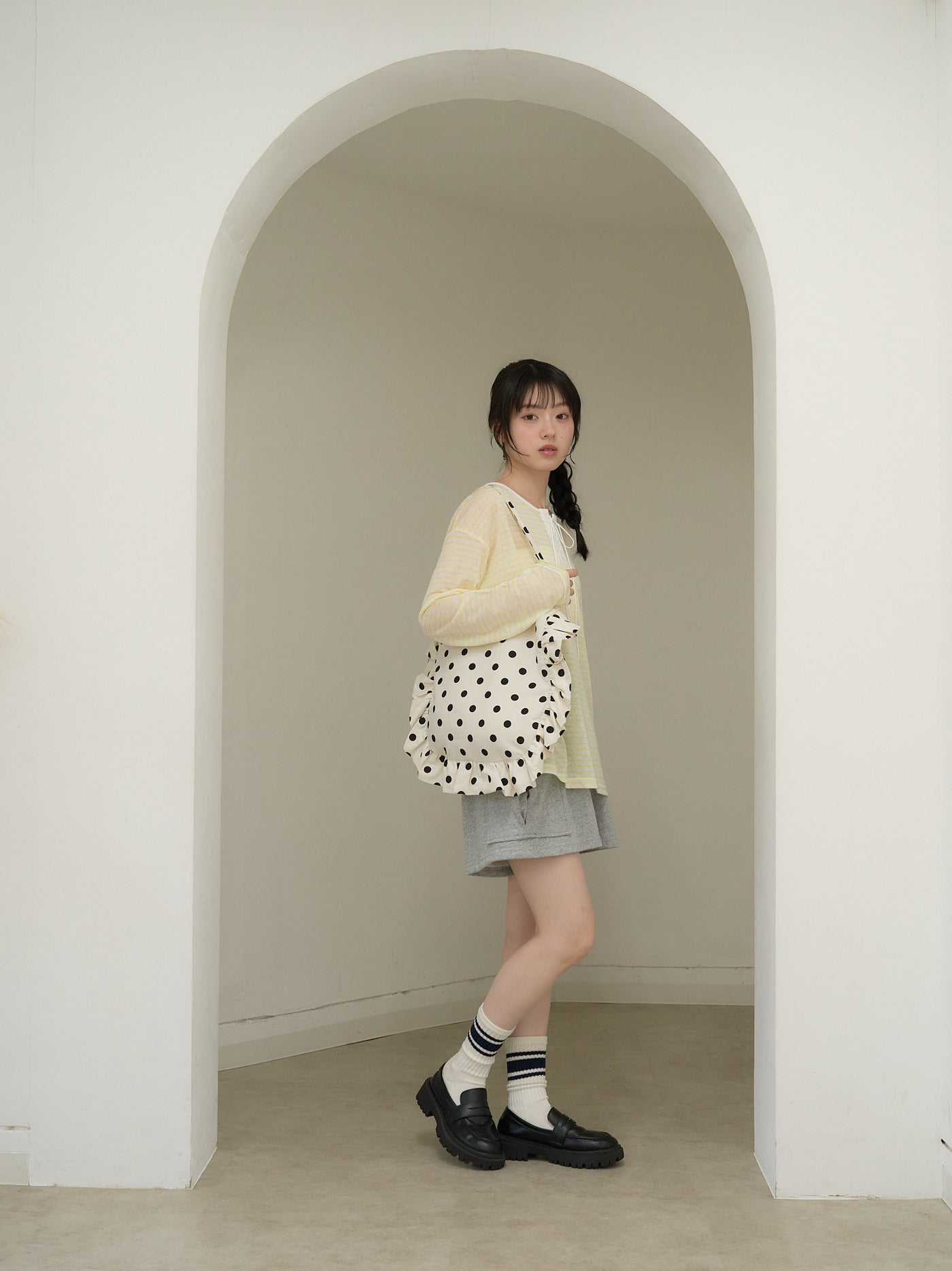 frill tote bag