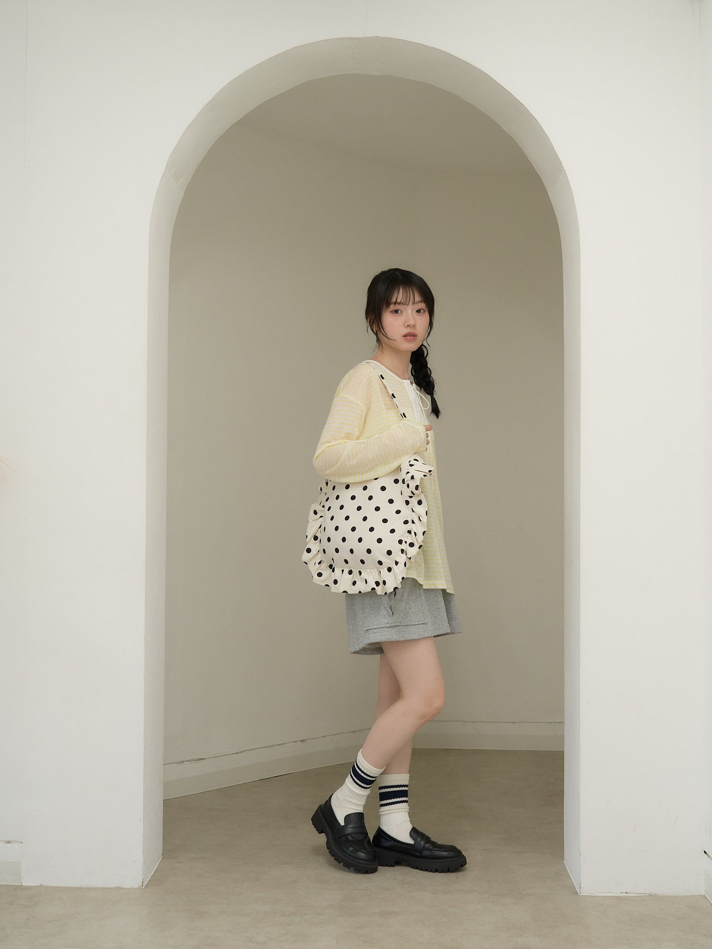 frill tote bag
