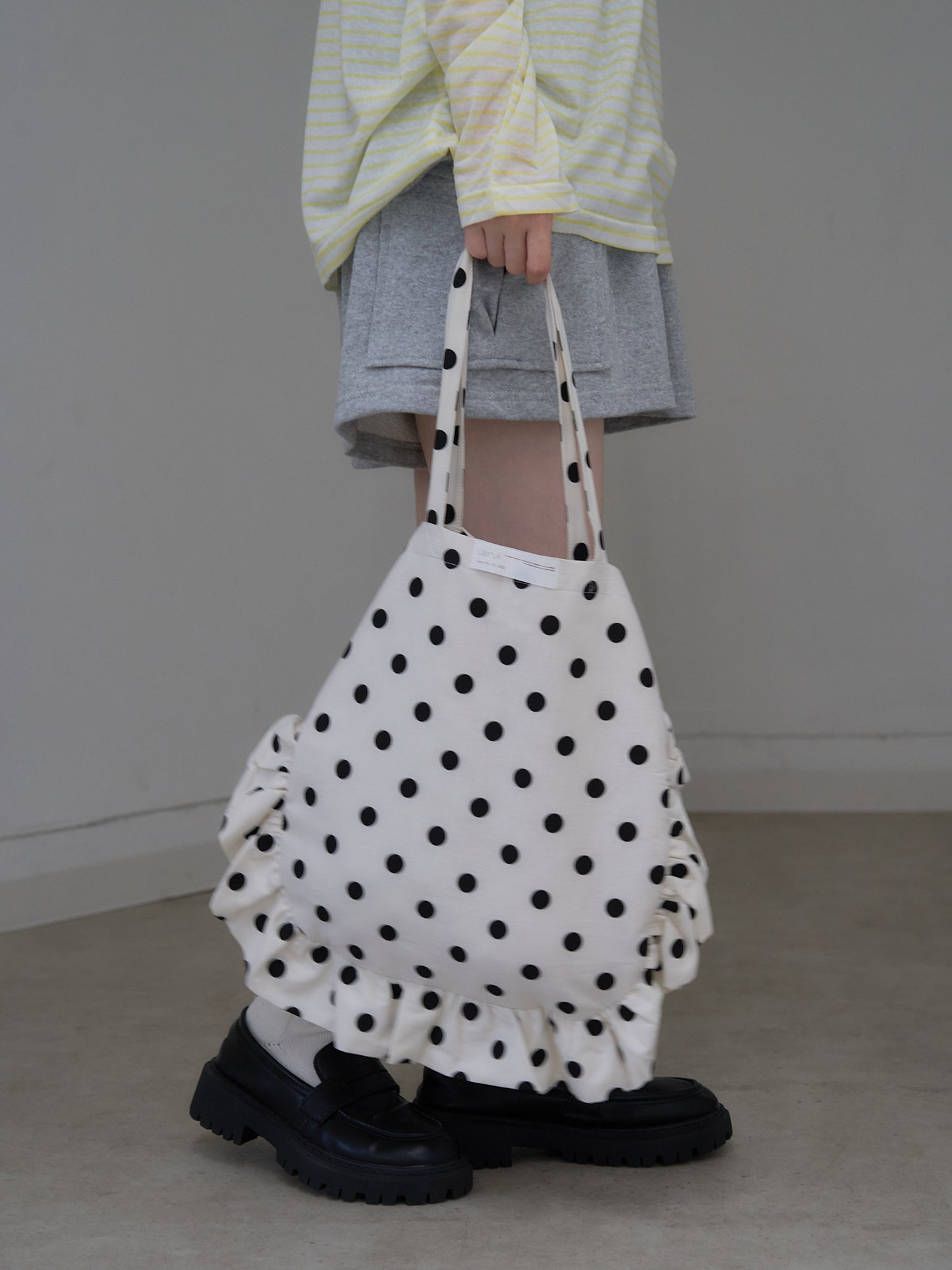 frill tote bag