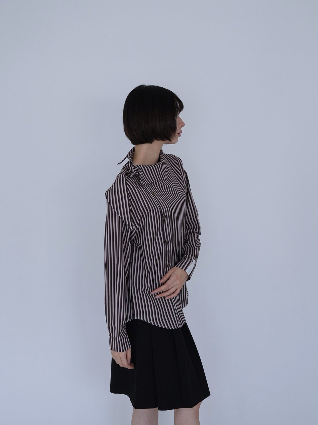 【8月26日発送予定】asymmetric stripe shirt